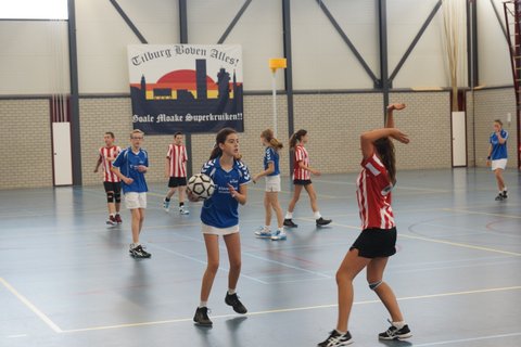 Korfbal C2  29 november-000.JPG